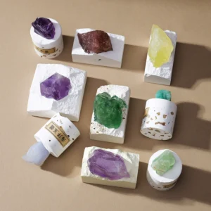 Natural crystal ore raw stone gem specimen gypsum figurine purple-yellow crystal children's popular science mineral specimen student gift